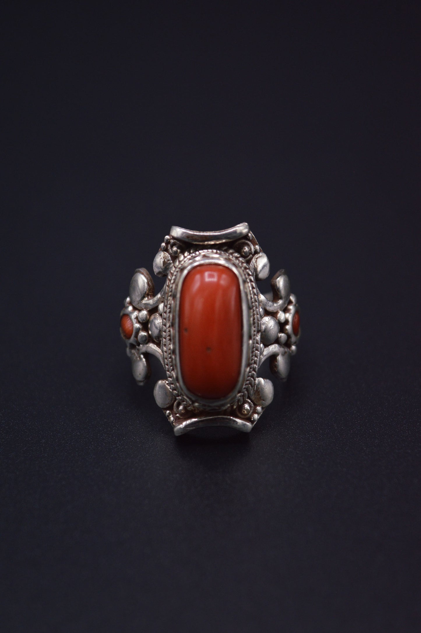 RED CORAL STONE STERLING SILVER OVAL FINGER RING FOR WOMEN