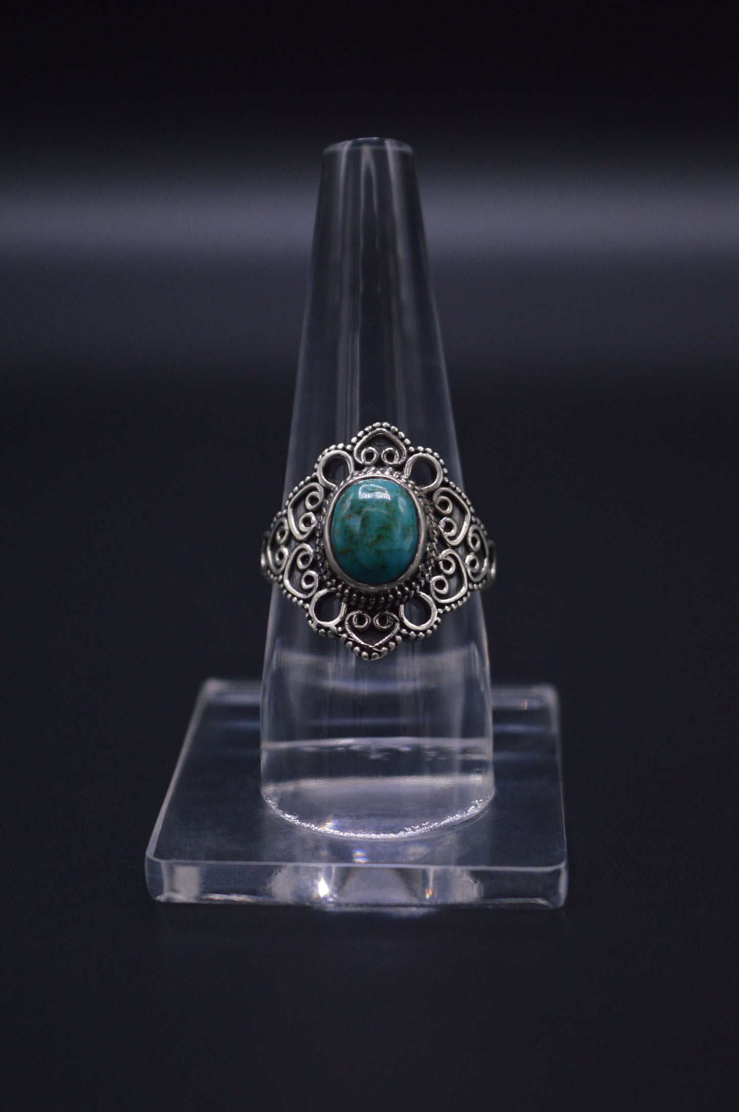 TURQUOISE EMBEDDED STERLING SILVER ROUND FINGER RING FOR WOMEN