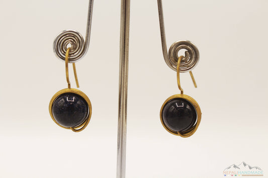 SPARKLING BLACK STONE WIRE ART DROP EARRING