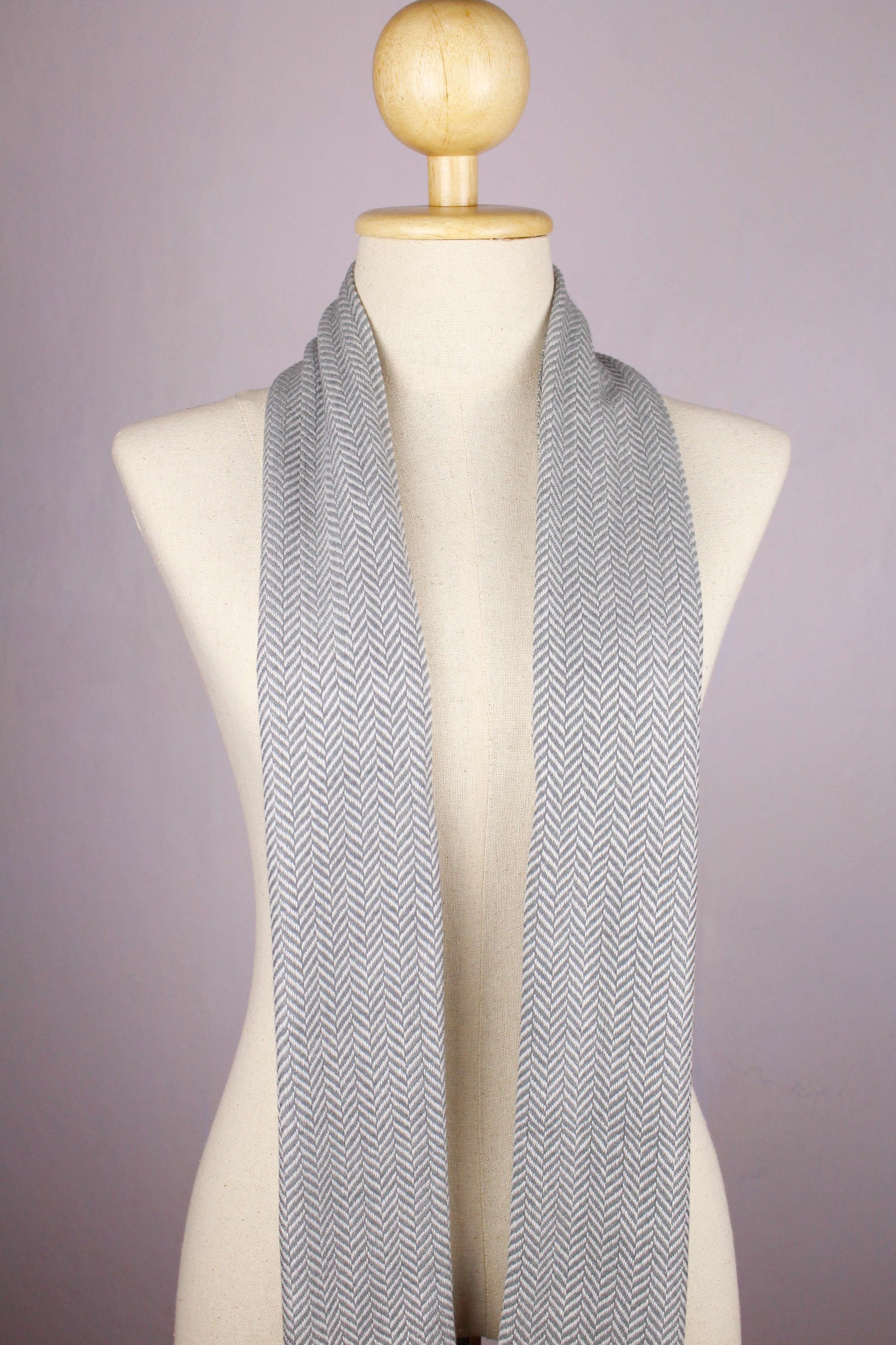 100% Wool Chevron Gray Scarf/Muffler
