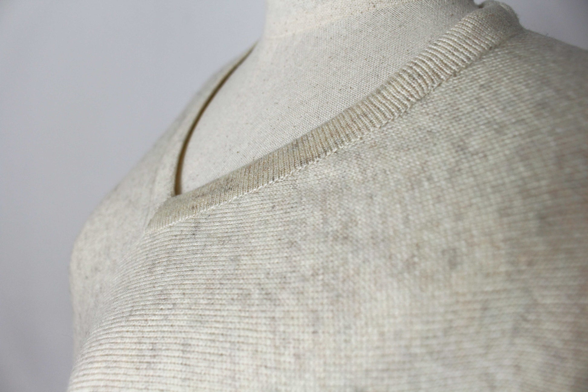 100% Cashmere Bottom Striped Off White Women's Poncho