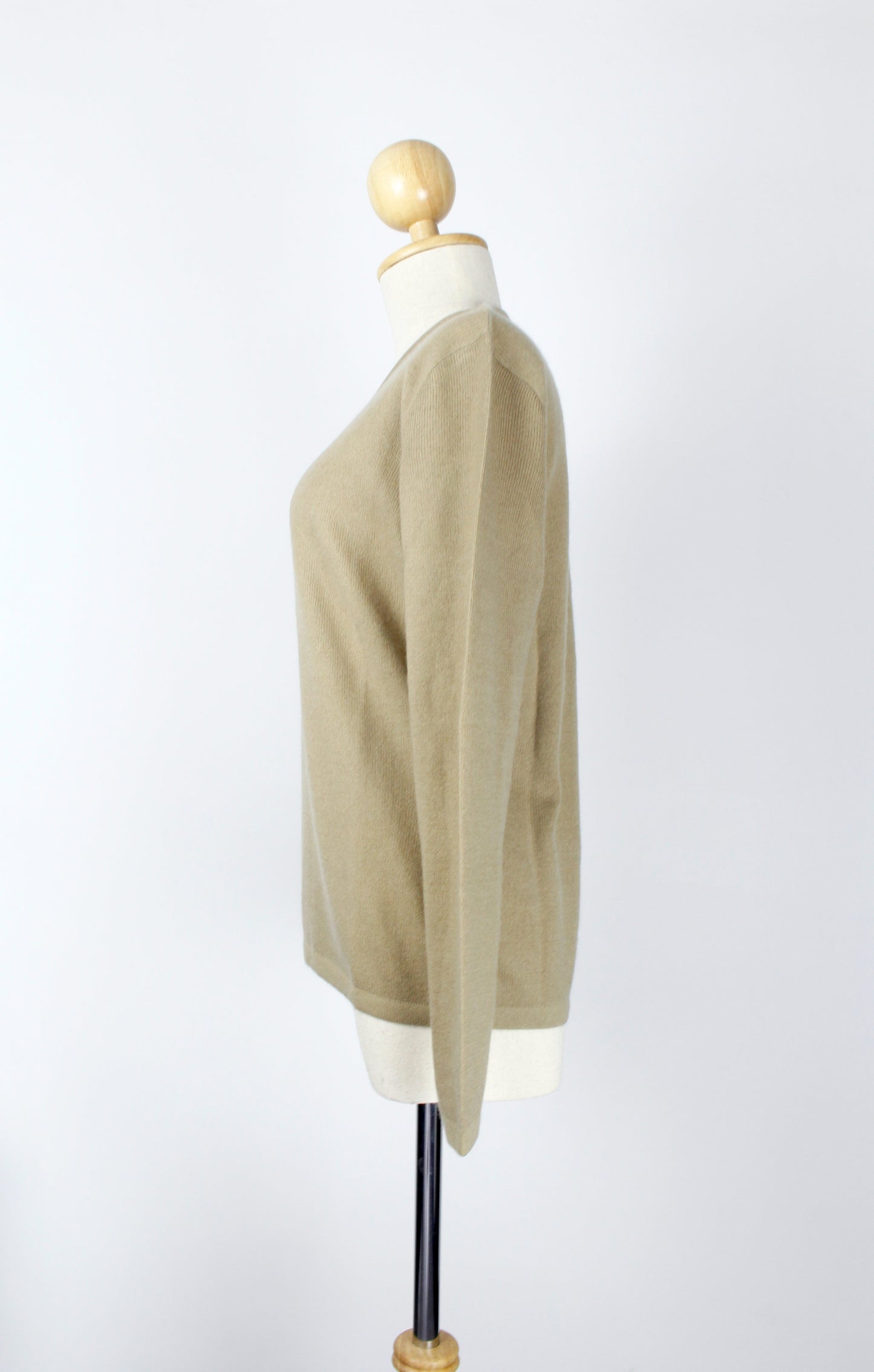 Bisque V-Neck Cashmere Pullover Sweater For Women