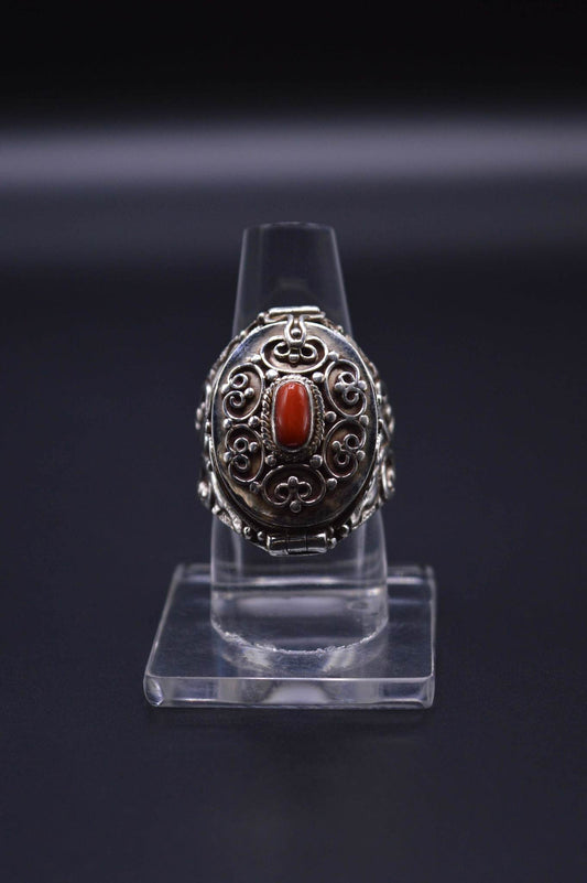 RED CORAL STERLING SILVER FINGER RING FOR WOMEN HIDDEN CONTAINER (POISON RING)